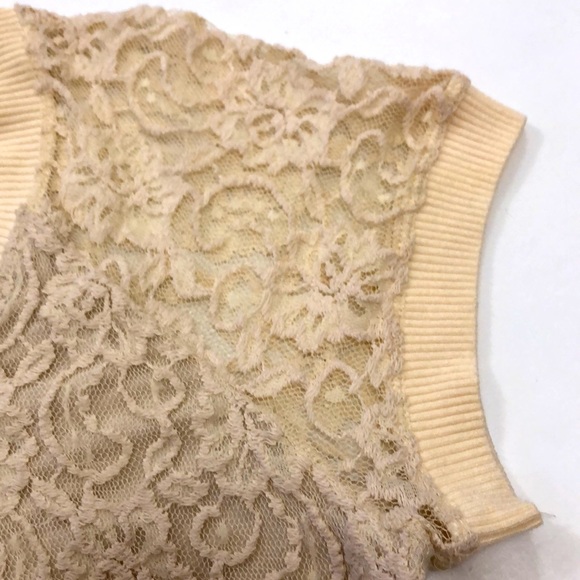 Thyme XL Cream Lace Top zipper back stretchy shirt sleeve Excellent Condition - Picture 5 of 8